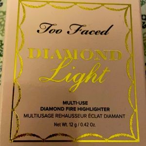 Brand new too faced diamond light highlighter